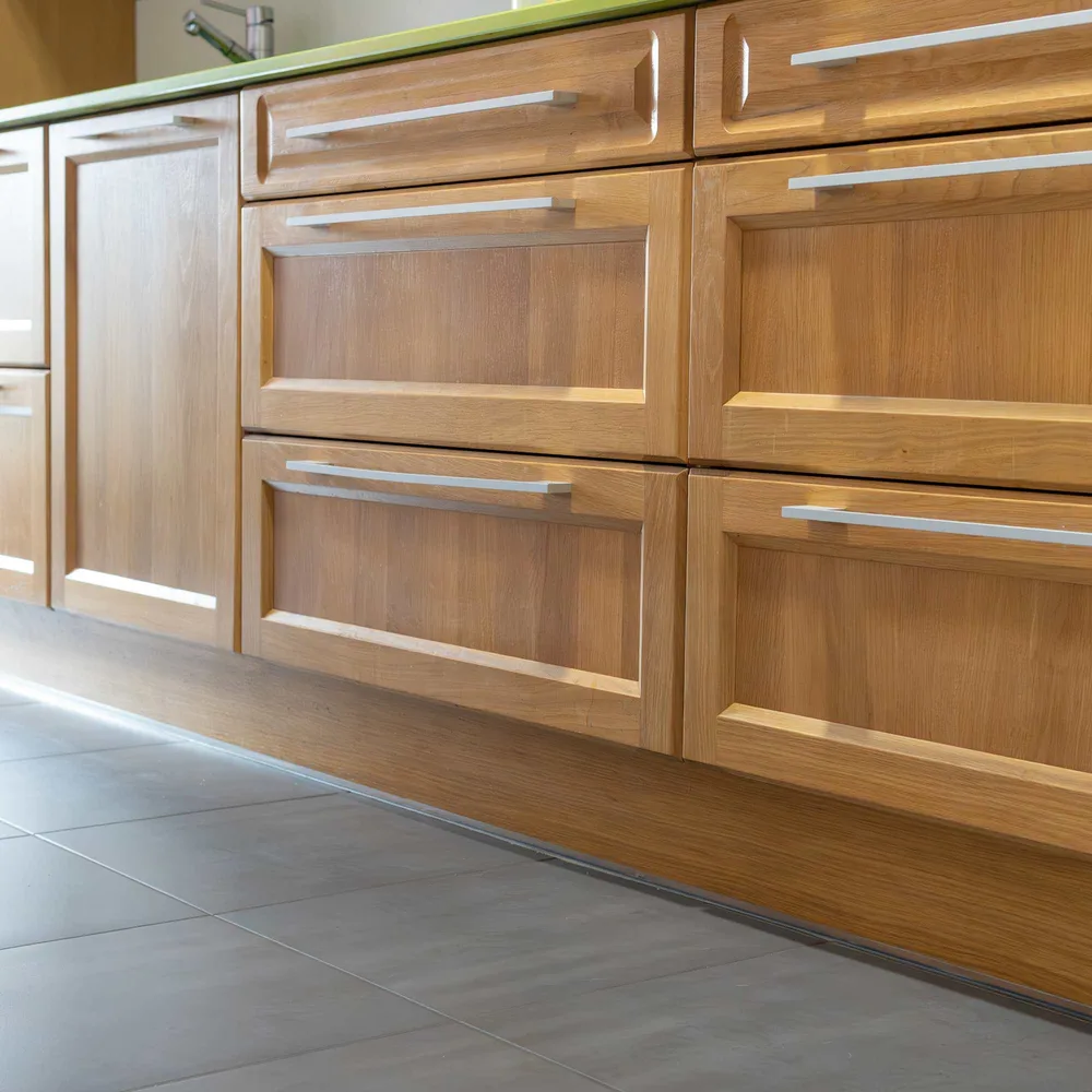 Angi ChatGPT ad — Cabinet Refinishing? Hire a Pro