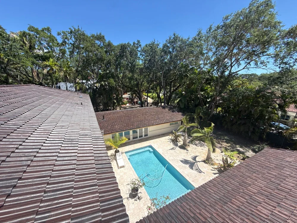 4EVER ROOFING ChatGPT ad — Roof Replacement Miami-4EVER ROOFING