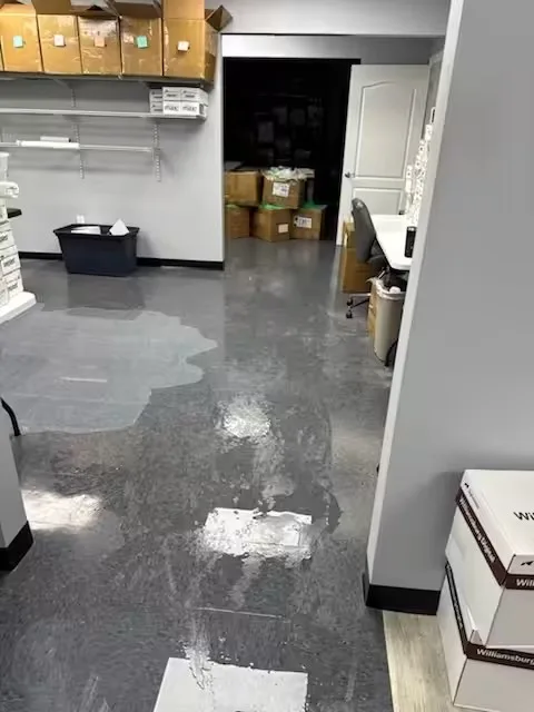 247 Aquadry, Inc. ChatGPT ad — 24/7 Water Damage Restoration