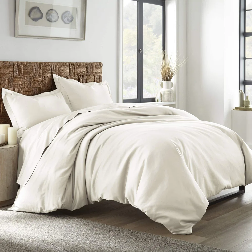 Whisper Organics ChatGPT ad — Sleep on Organic Cotton, Not Chemicals