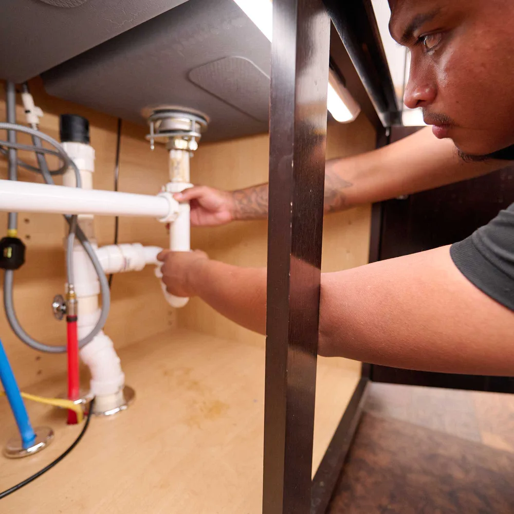 Angi ChatGPT ad — Find Local Plumbers